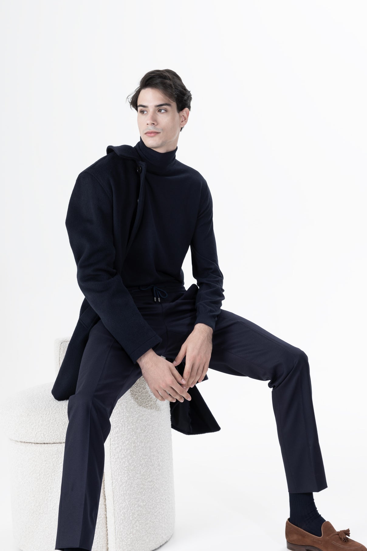 PURE NEW WOOL AND CASHMERE OVERCOAT NAVY - CHARIOT