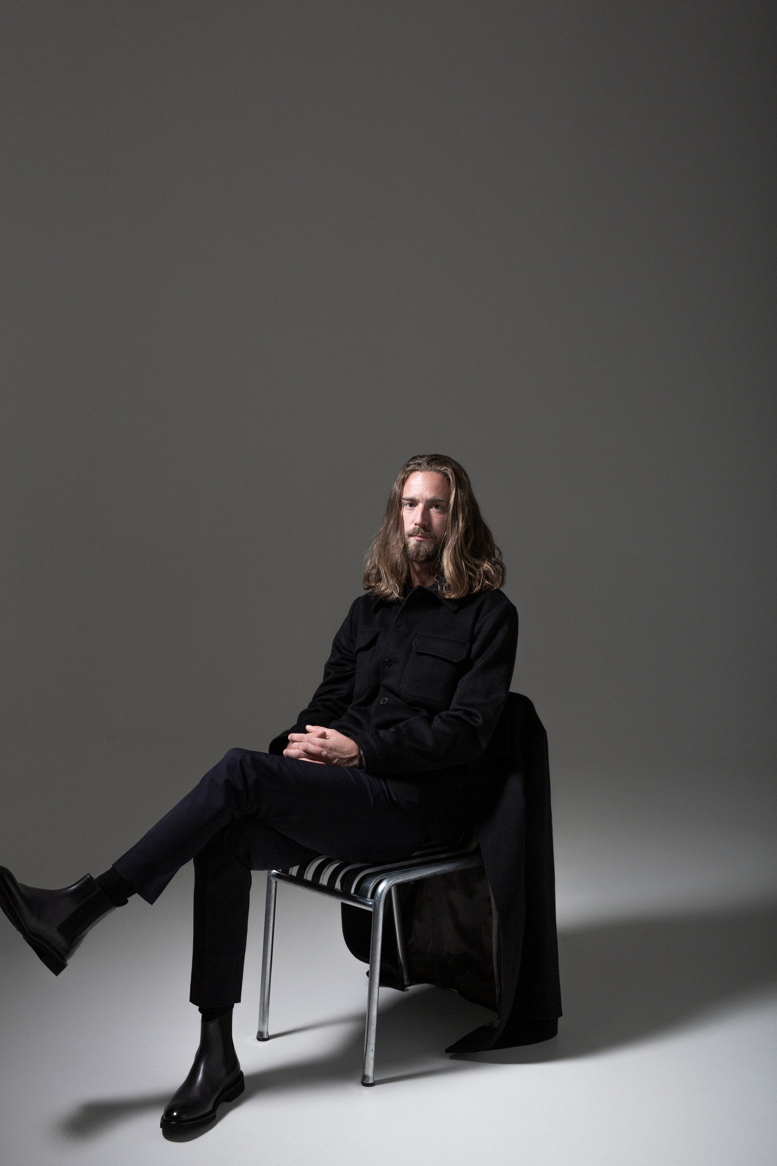 WOOL-CASHMERE BLACK OVERSHIRT